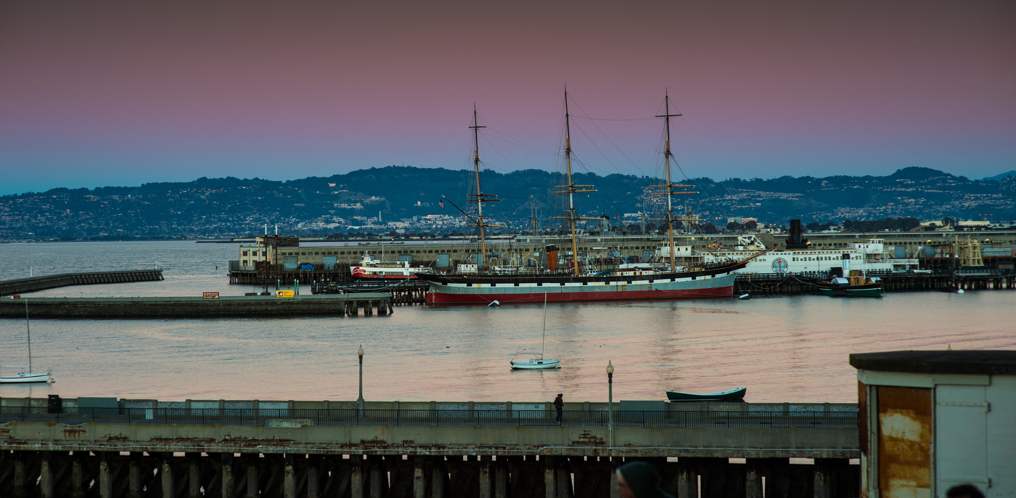 Nikon Df + Sigma 85mm F1.4 EX DG HSM sample photo. Dock over the bay photography