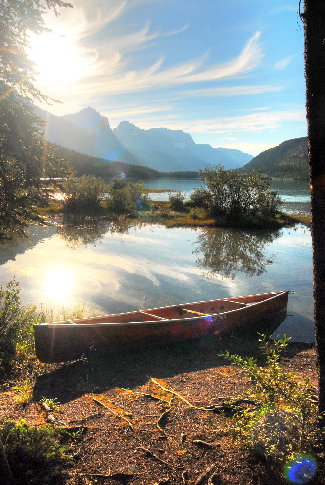 Nikon D200 + Sigma 17-35mm F2.8-4 EX Aspherical sample photo. Canoe at the lake photography