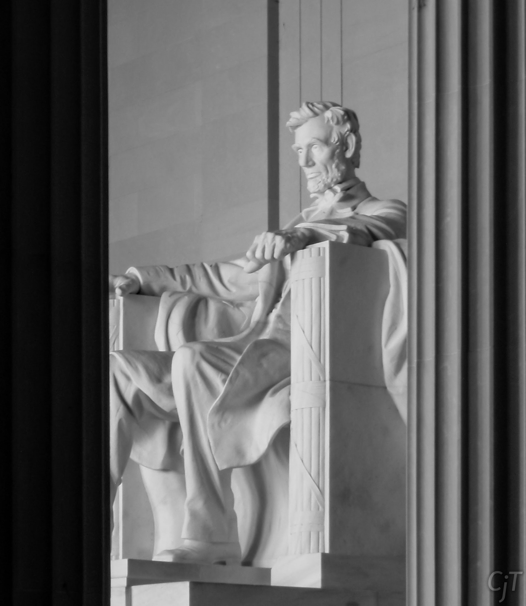 Olympus X-3,C-60Z sample photo. Lincoln photography