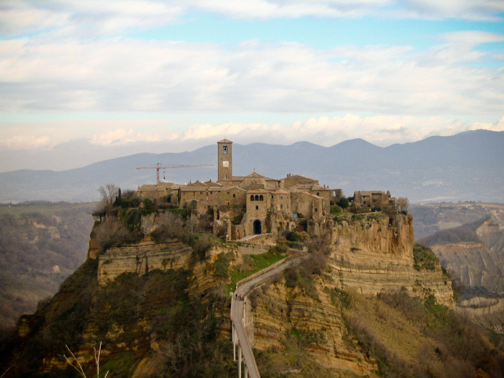 Canon POWERSHOT A75 sample photo. Civita: a road to history photography