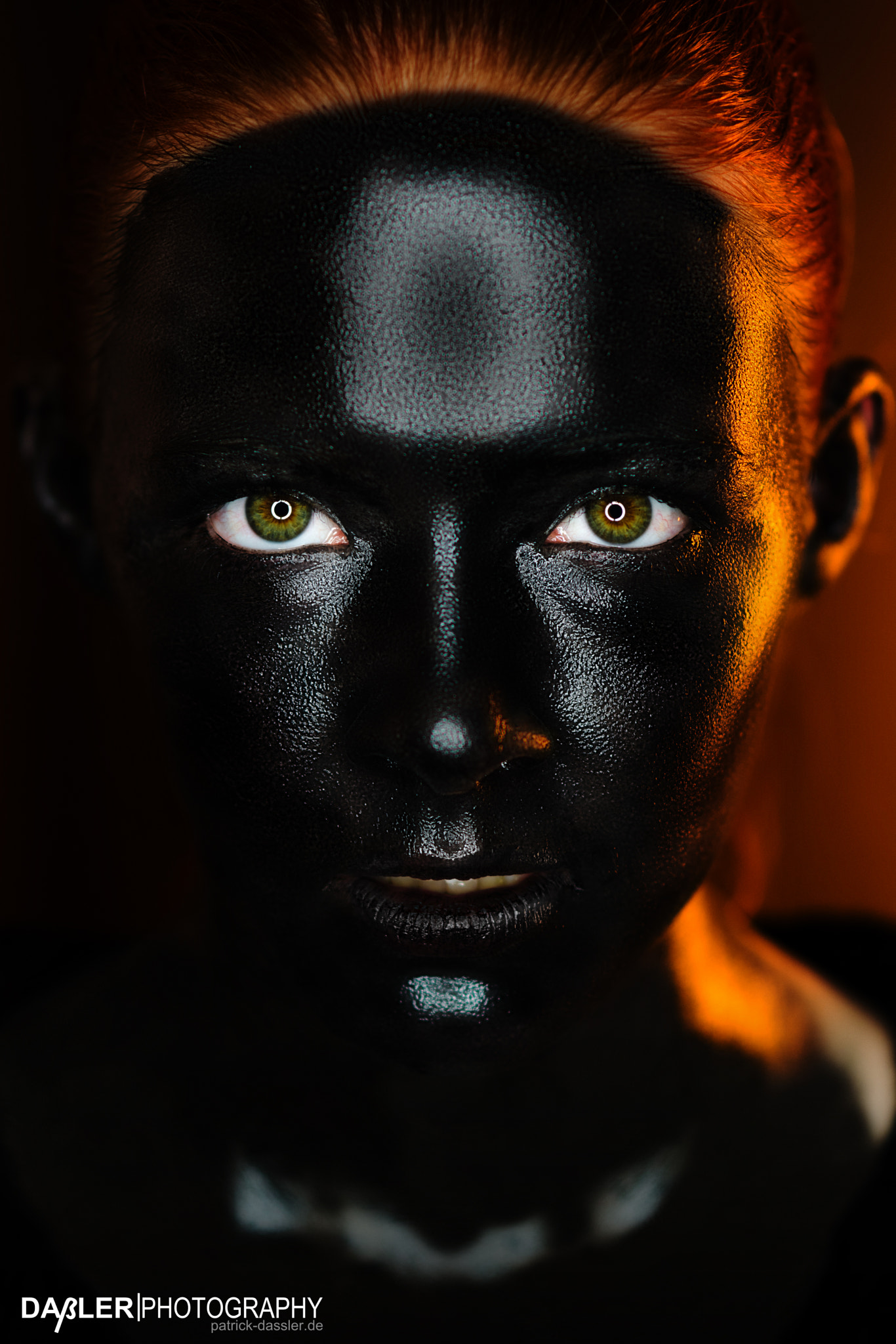 AF Nikkor 85mm f/1.8 sample photo. Green eyes photography