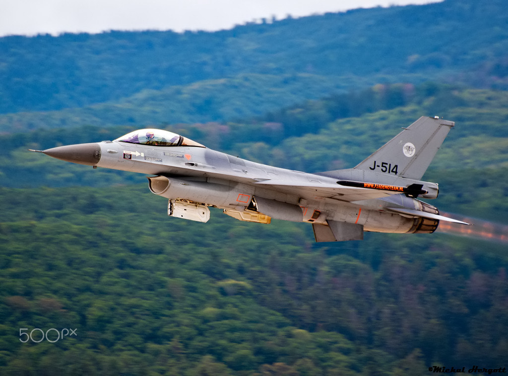 Sony Alpha DSLR-A700 + Sigma 150-500mm F5-6.3 DG OS HSM sample photo. F-16am fighting falcon photography