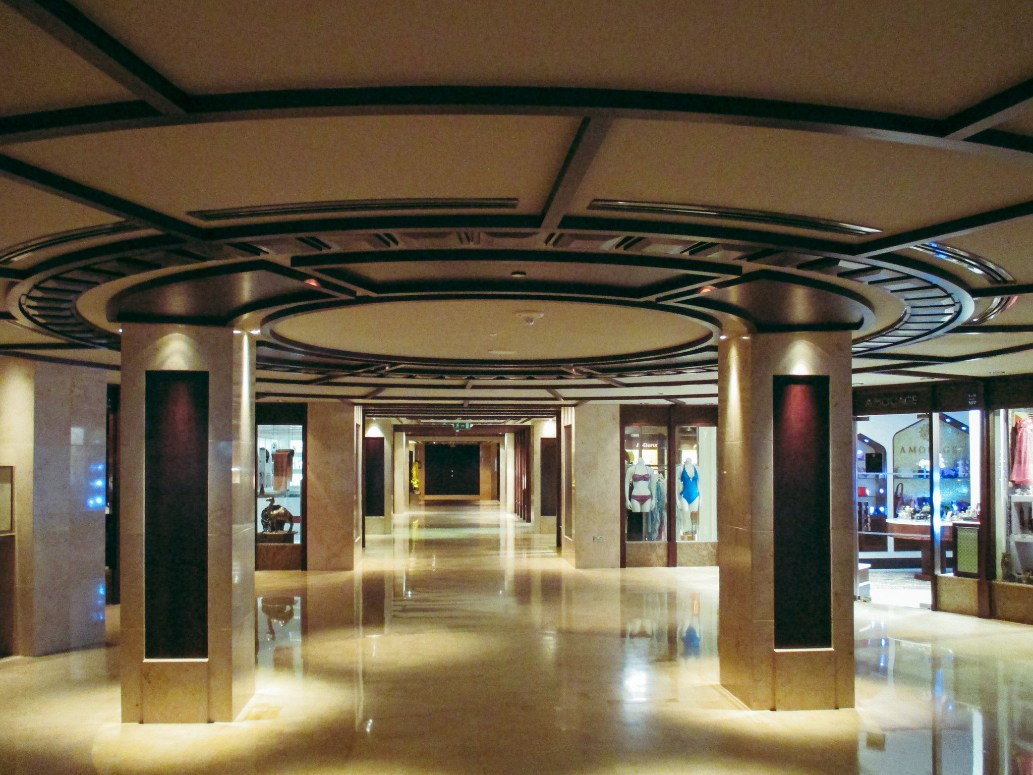 Canon IXUS 135 sample photo. The shopping arcade, al bustan palacehotel, muscat, oman photography