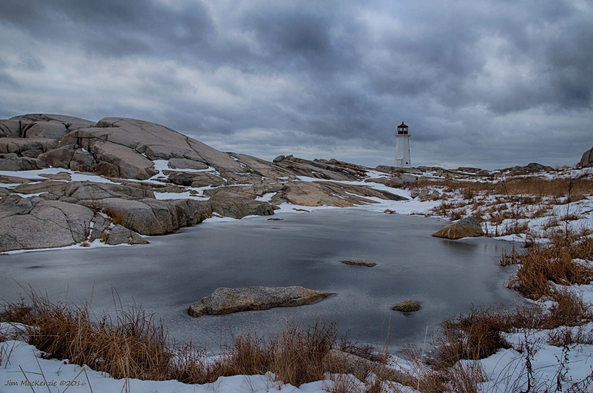 Canon EOS M + Tamron SP AF 17-35mm F2.8-4 Di LD Aspherical (IF) sample photo. Peggy's cove hdr photography