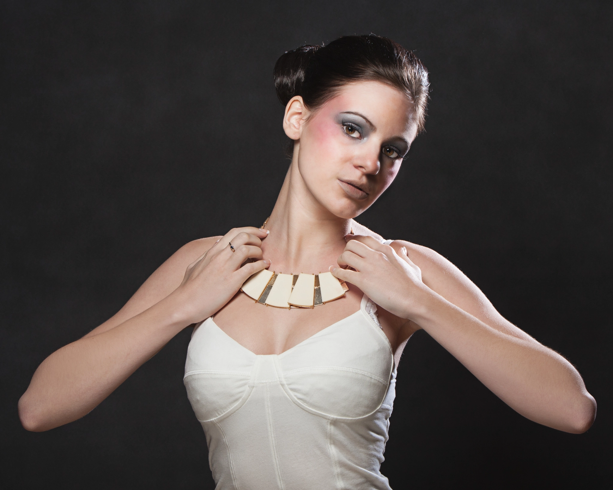 Canon EF 70-200mm F2.8L IS USM sample photo. Female model shot in studio photography