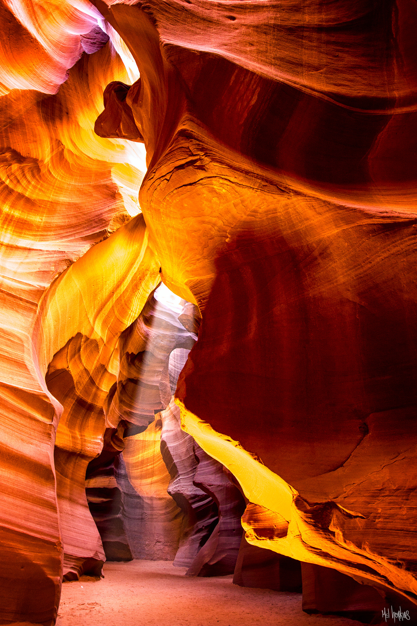 Canon EOS 550D (EOS Rebel T2i / EOS Kiss X4) + Sigma 10-20mm F4-5.6 EX DC HSM sample photo. Antelope canyon photography