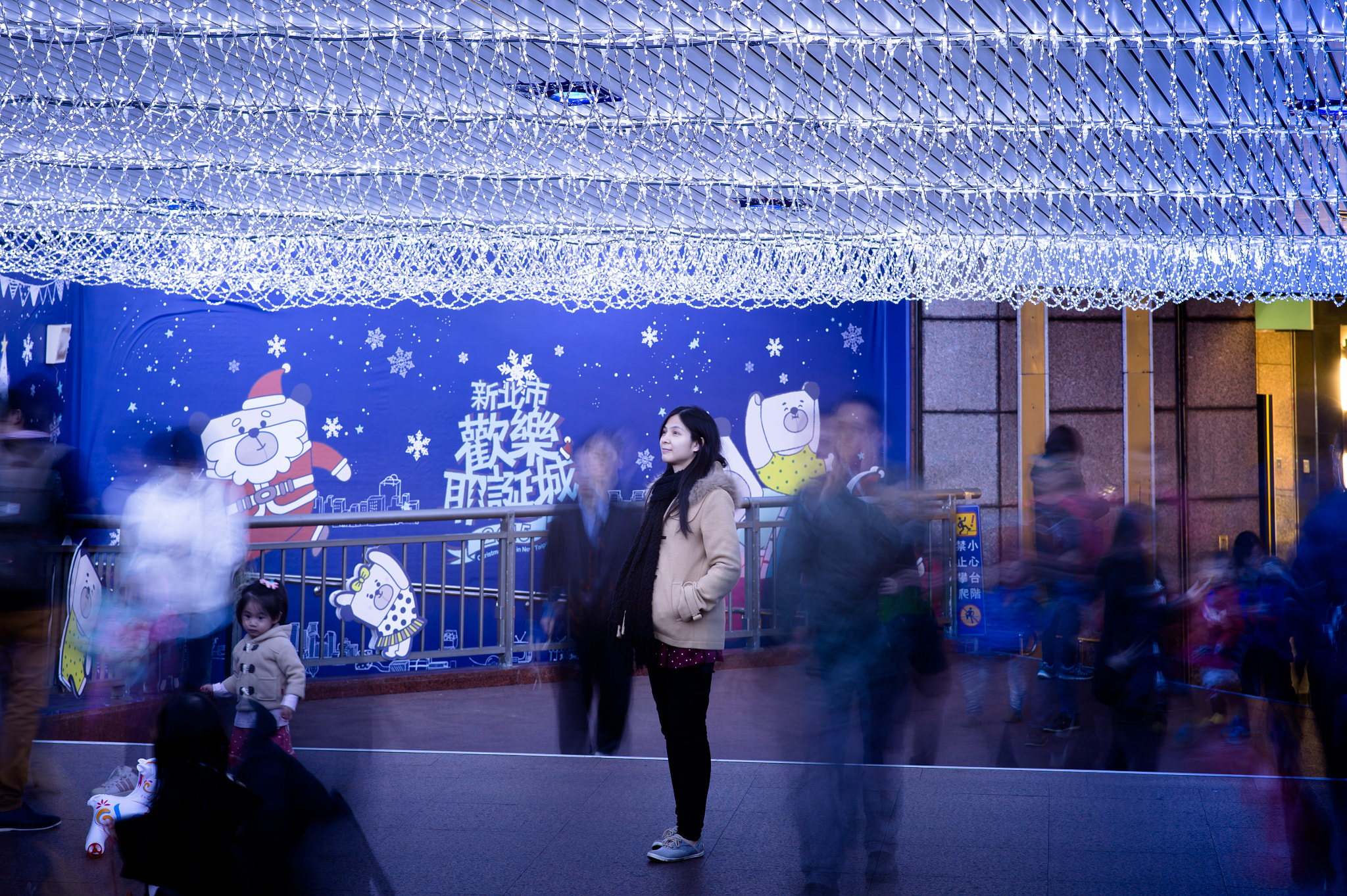 Nikon Df + Nikon AF-S Nikkor 85mm F1.8G sample photo. 20151230 新北 聖誕歡樂城 new taipei city photography