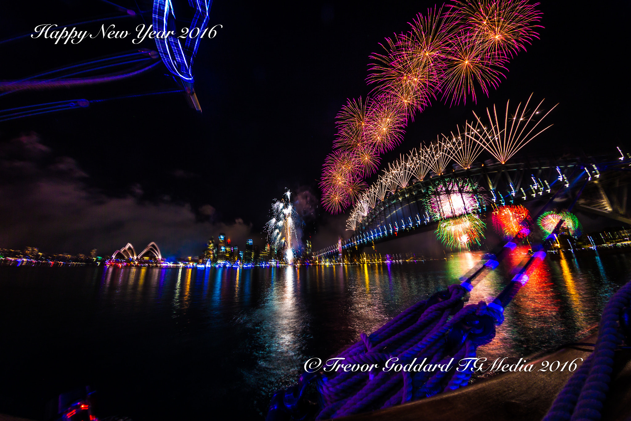 Canon EF 8-15mm F4L Fisheye USM sample photo. Amazing fireworks display photography