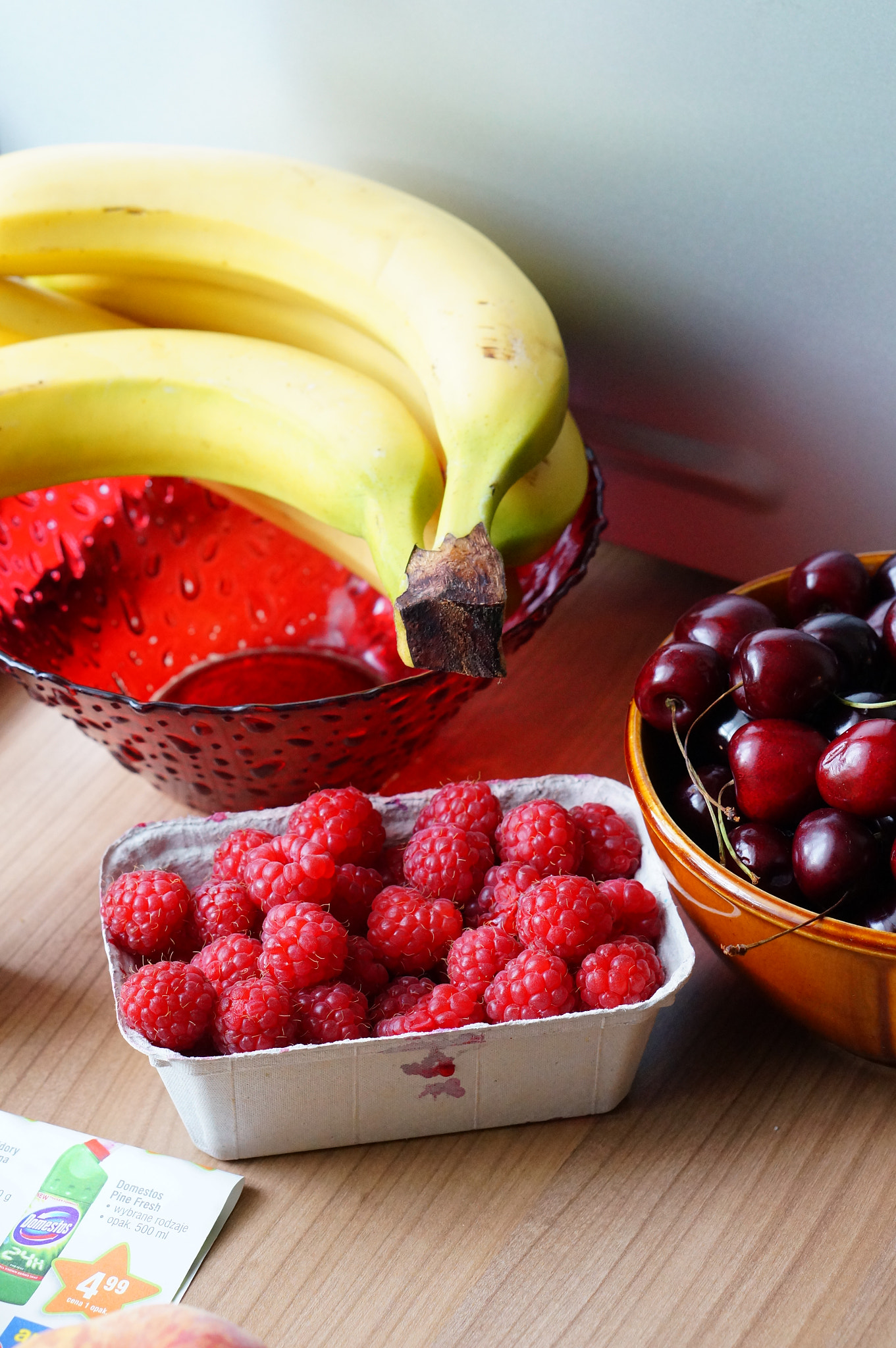 Sony Alpha NEX-6 + Sony E 50mm F1.8 OSS sample photo. Fruit on table photography