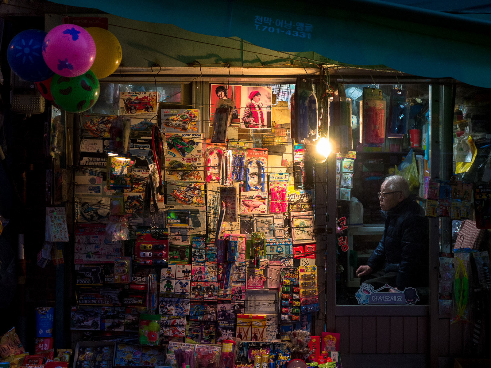 Panasonic Lumix DMC-GX1 + Panasonic Leica DG Summilux 25mm F1.4 II ASPH sample photo. 서울 후암동, 2015년 12월 (seoul, korea. dec 2015) photography