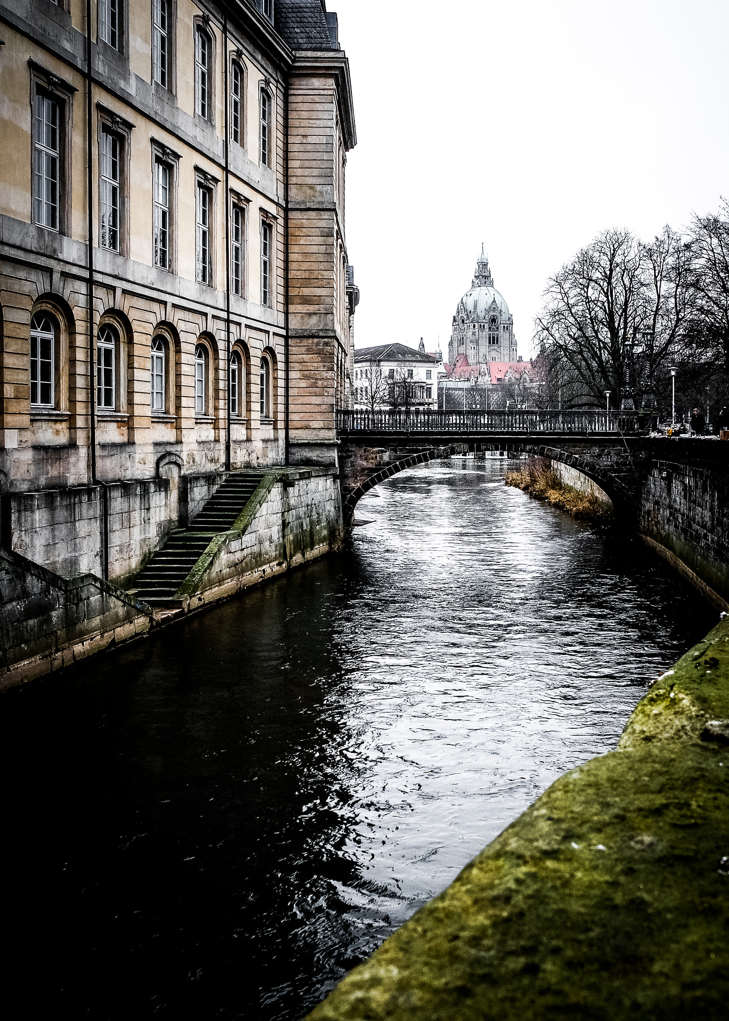 Samsung NX3300 sample photo. A long the river photography