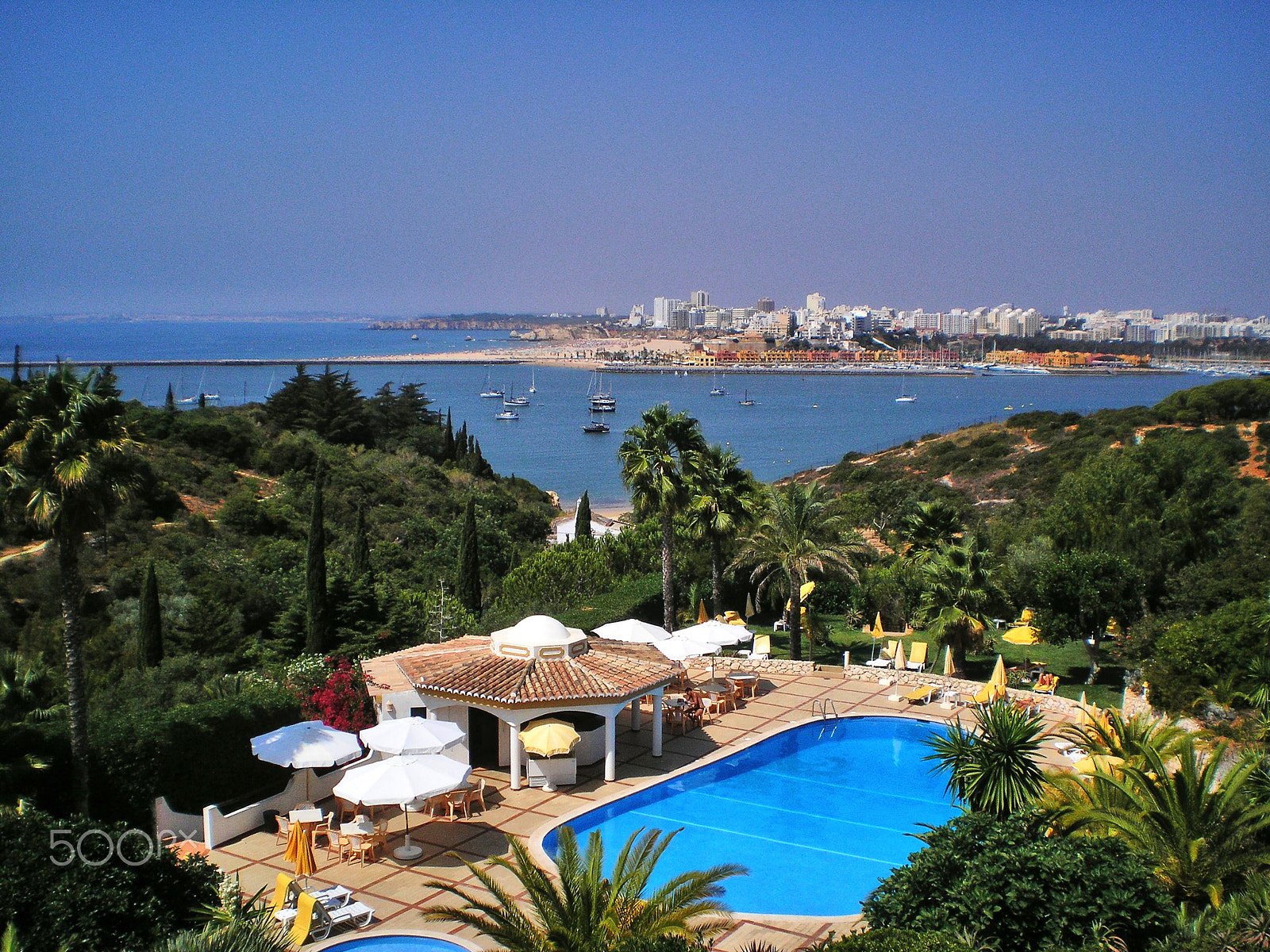 Olympus FE-140,X-725 sample photo. Ferragudo mit blick auf portimao algarve portugal photography