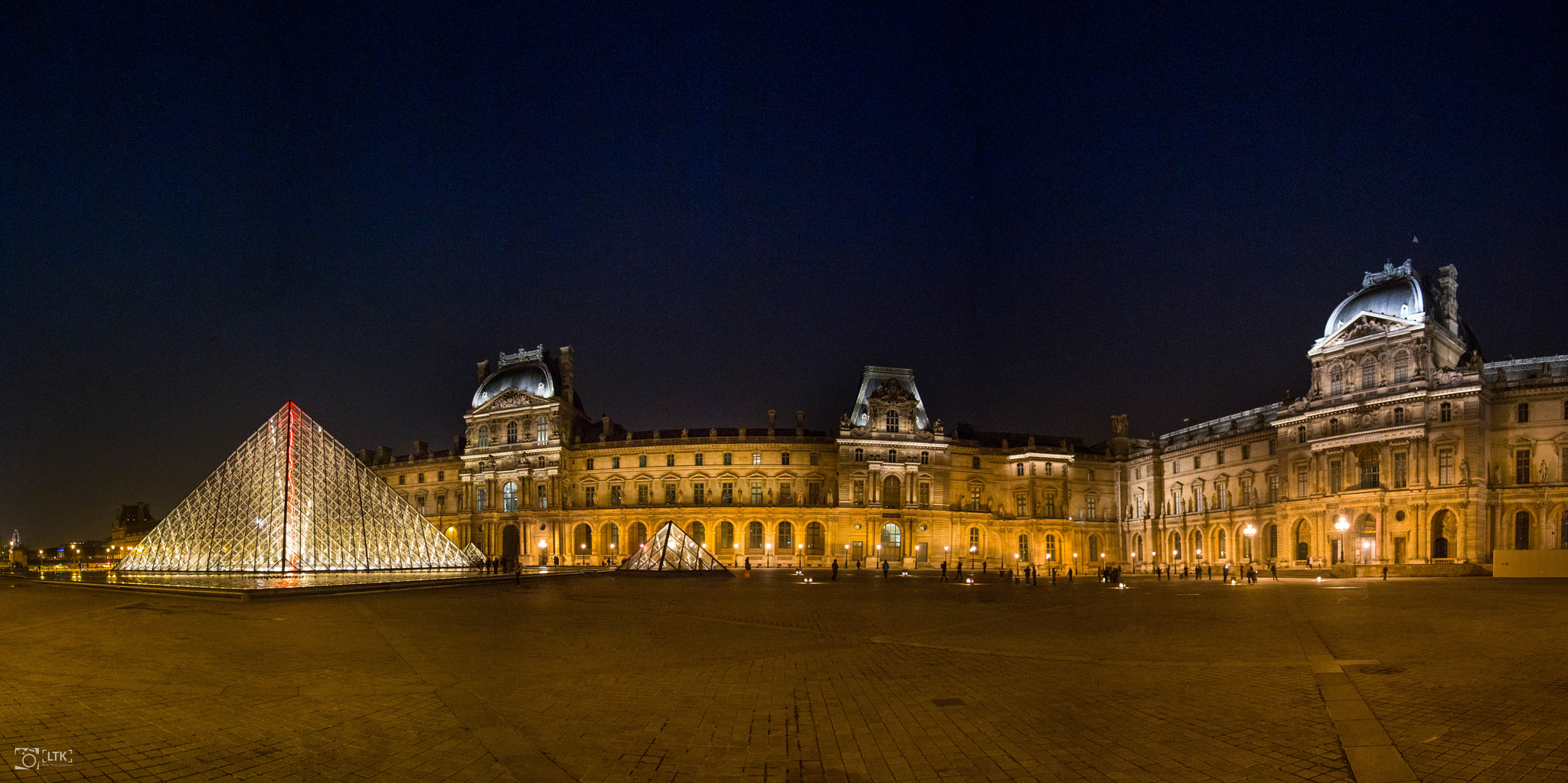 Canon EF 20-35mm F3.5-4.5 USM sample photo. Lourve museum, paris, france photography