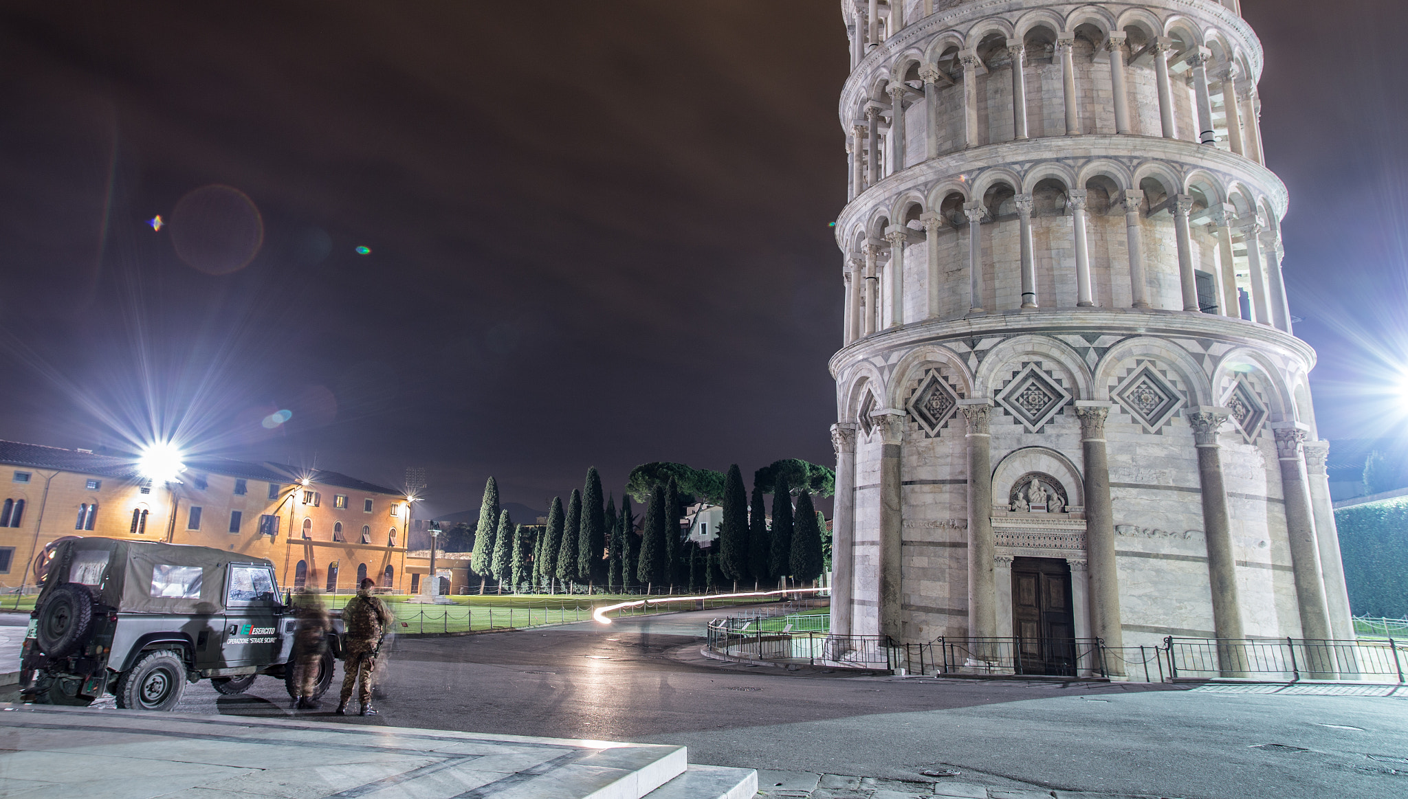 Sigma 20mm EX f/1.8 sample photo. The leaning tower of pisa photography