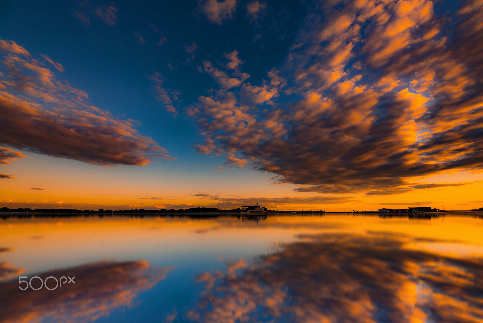 Sigma 8-16mm F4.5-5.6 DC HSM sample photo. Endless clouds 7 photography