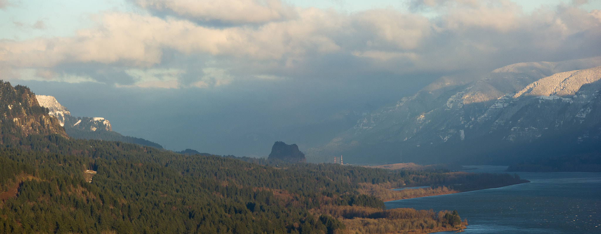 Canon EF-S 18-135mm F3.5-5.6 IS STM sample photo. Beacon rock photography