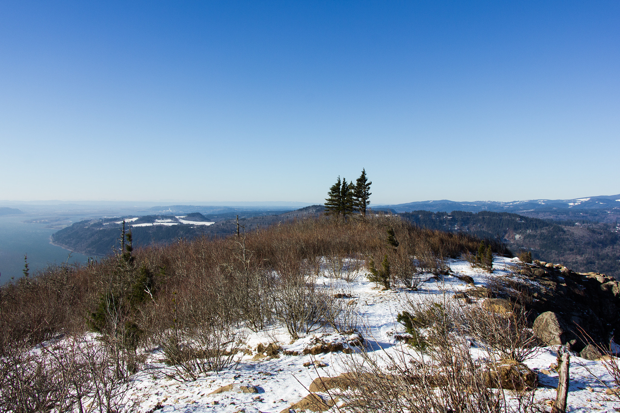 Canon EF-S 18-135mm F3.5-5.6 IS STM sample photo. Angels rest summit photography