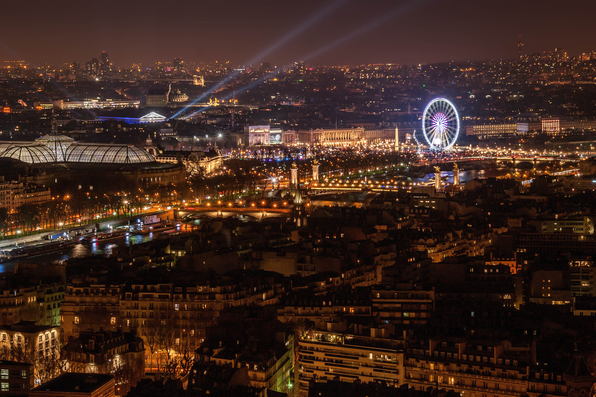 Sony Alpha DSLR-A350 + 35-70mm F4 sample photo. Paris nightscape from eiffel tower photography