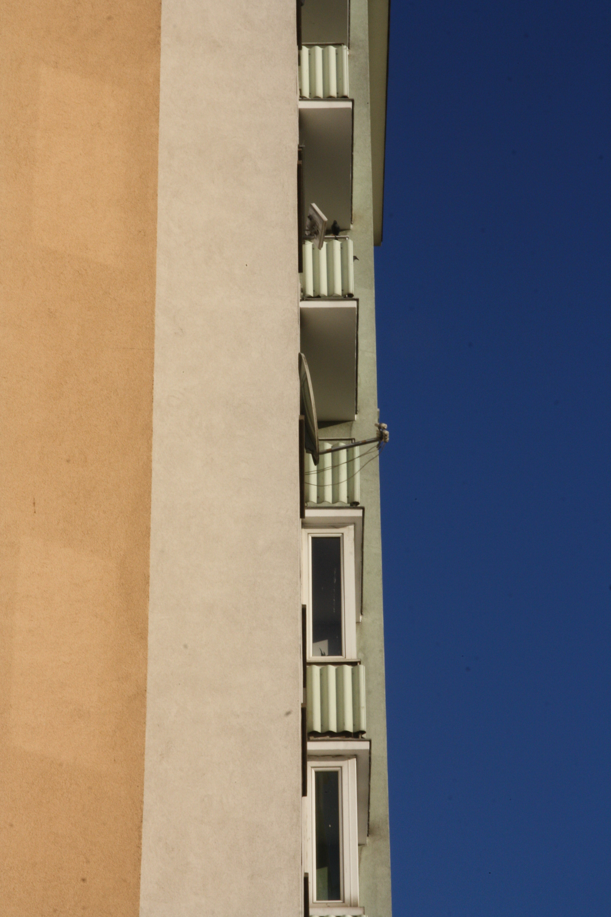 Sigma 17-70mm F2.8-4 DC Macro OS HSM sample photo. Vertical viennese cake photography