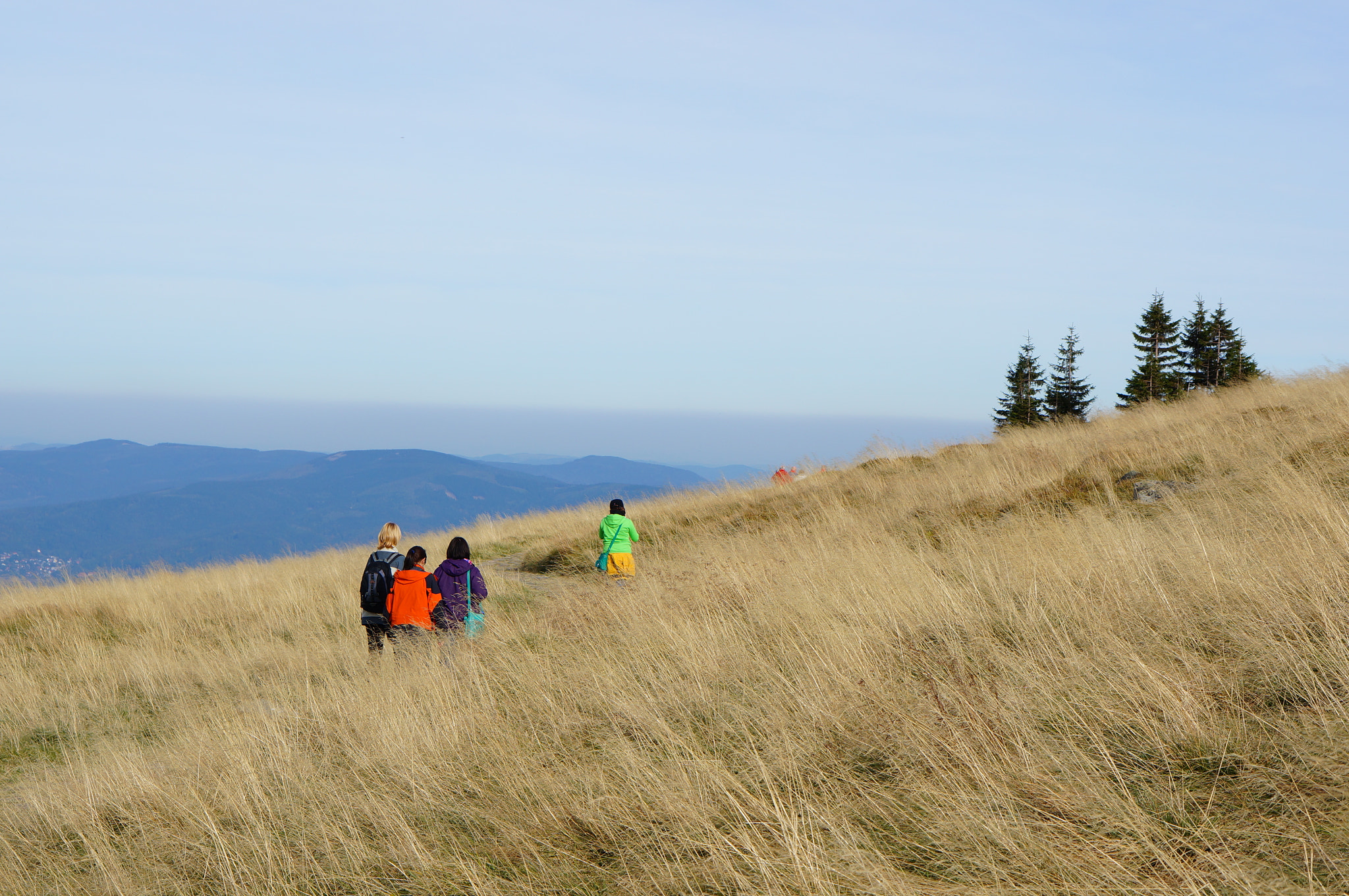 Sony Alpha NEX-6 + Sony E 50mm F1.8 OSS sample photo. Karpacz, poland - october 05,2013: people walking on a path at the karkonosze mountains photography