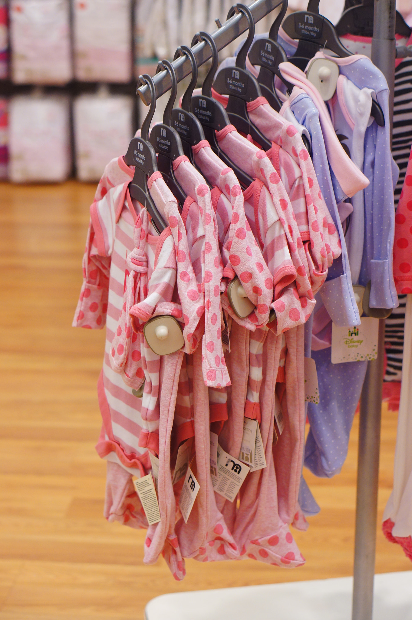 Sony Alpha NEX-5N + Sony E 50mm F1.8 OSS sample photo. Baby clothes photography