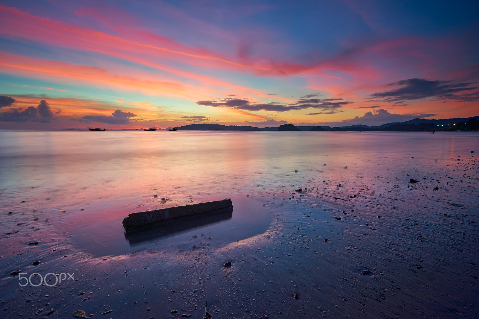 Sony a7 II + 17-40mm F4 sample photo. ... the ao nang beach photography