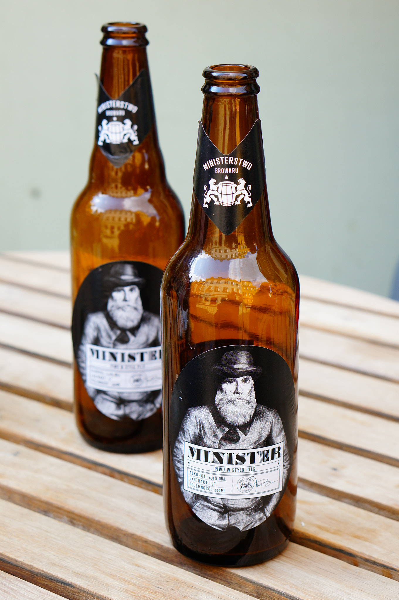 Sony Alpha NEX-6 + Sony E 50mm F1.8 OSS sample photo. Empty bottles photography