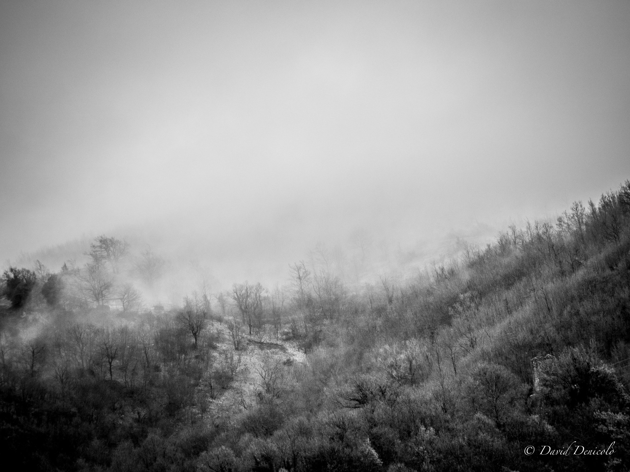 Olympus OM-D E-M5 + Olympus M.Zuiko Digital ED 40-150mm F2.8 Pro sample photo. Misty mountain photography