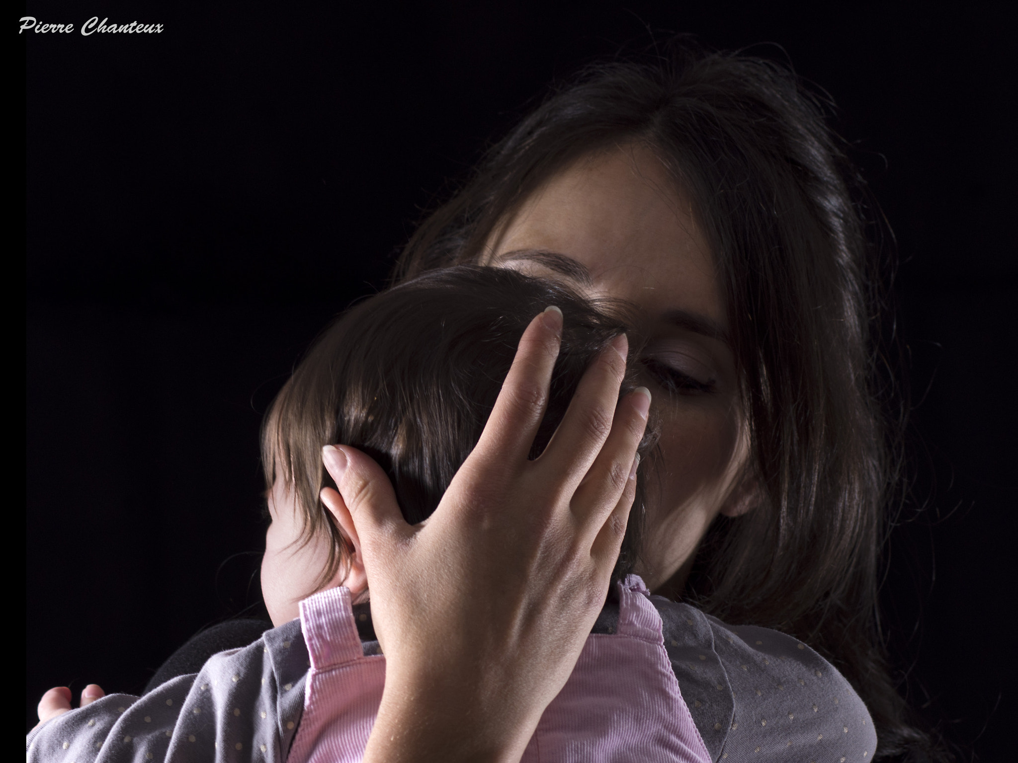 Tamron AF 70-300mm F4-5.6 Di LD Macro sample photo. Maternal love photography