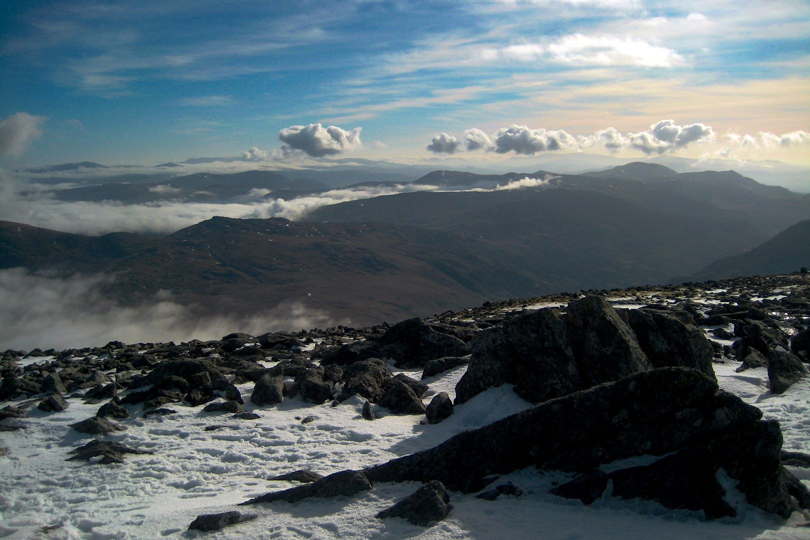 Canon PowerShot SD3500 IS (IXUS 210 / IXY 10S) sample photo. Cold valleys from above in snowdonia photography