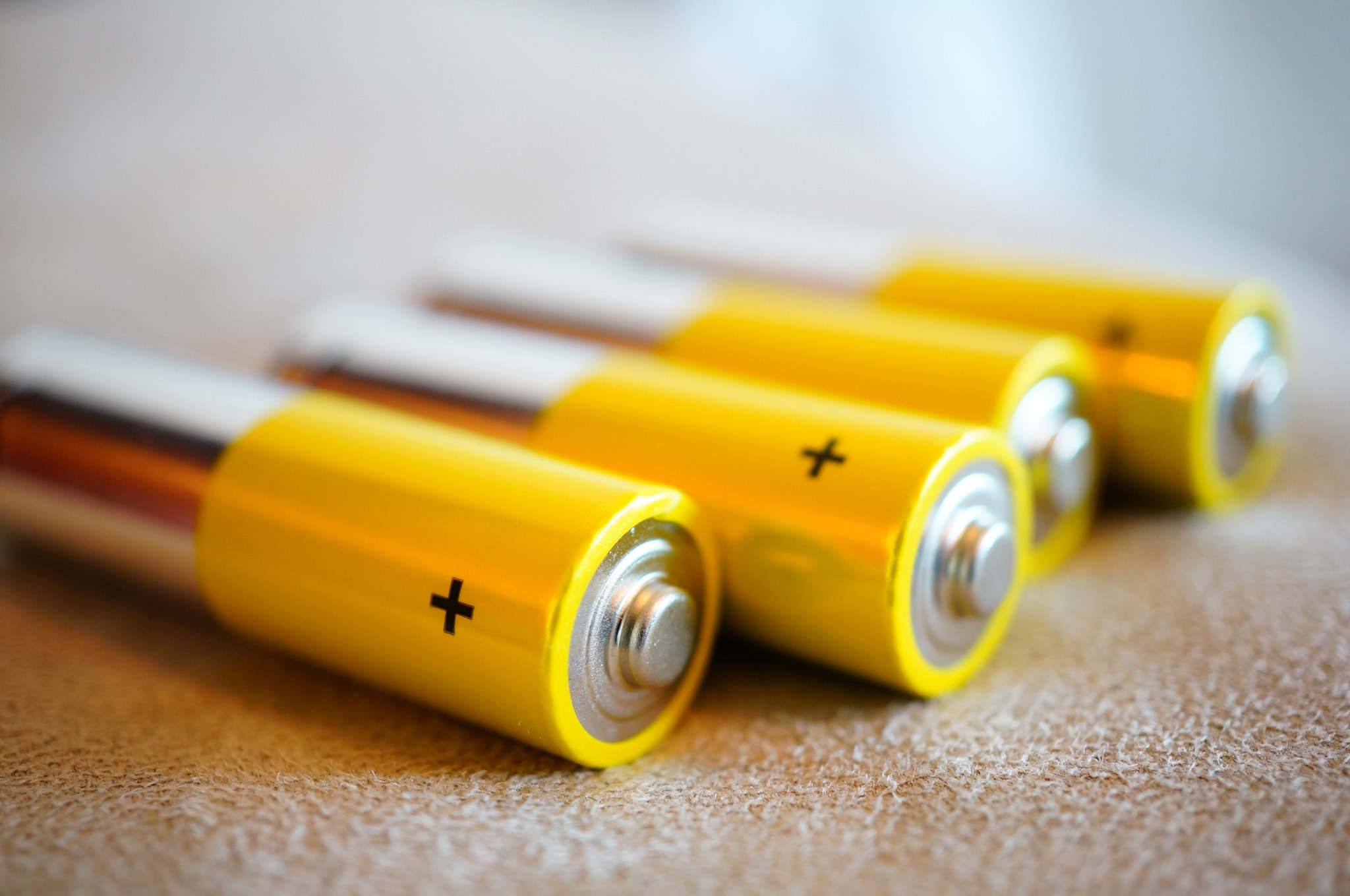 Sony Alpha NEX-6 + Sony E 30mm F3.5 Macro sample photo. Alkaline batteries photography