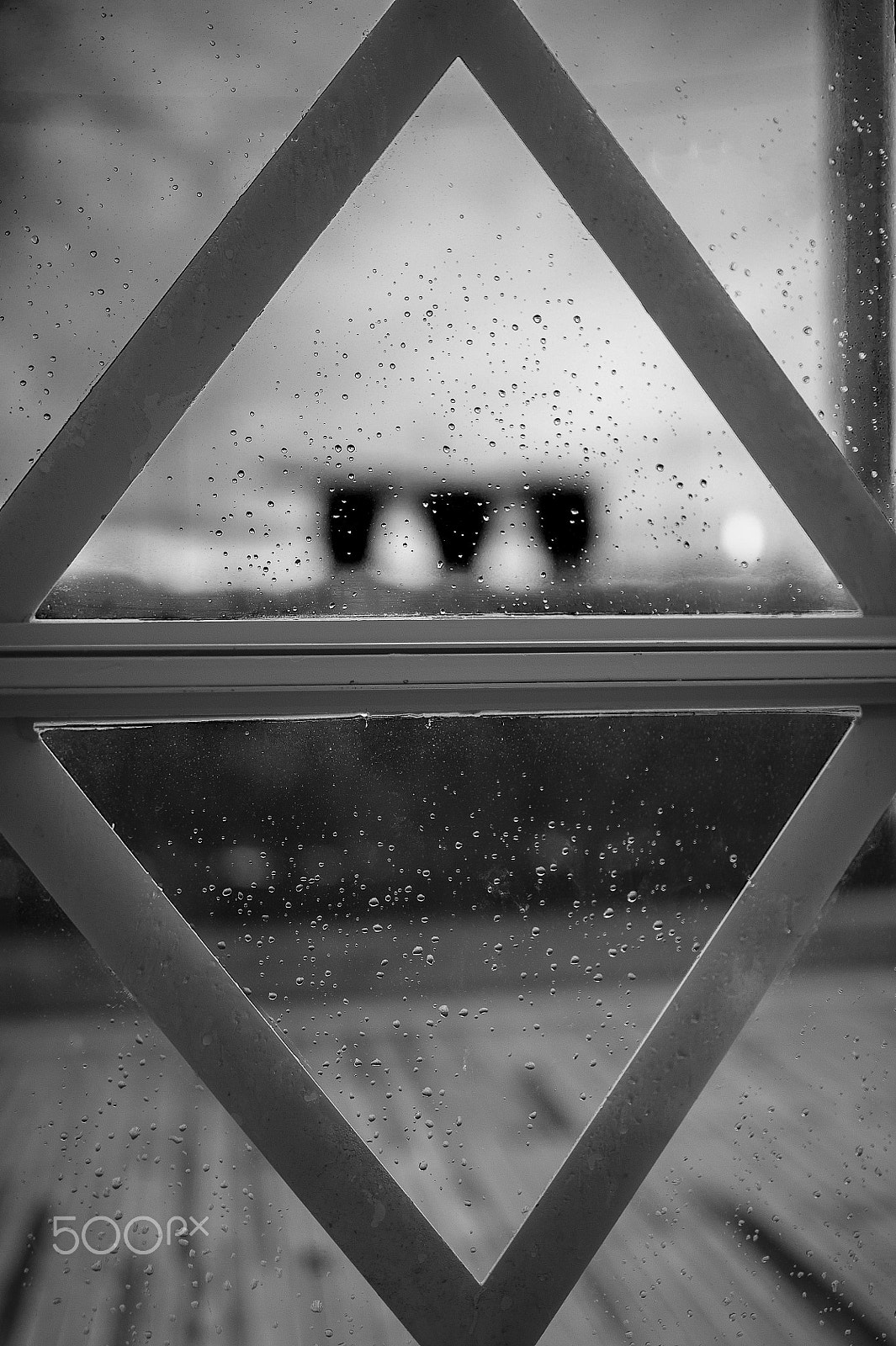 Nikon D3S + Sigma 35mm F1.4 DG HSM Art sample photo. From a cafe on a rainy day photography