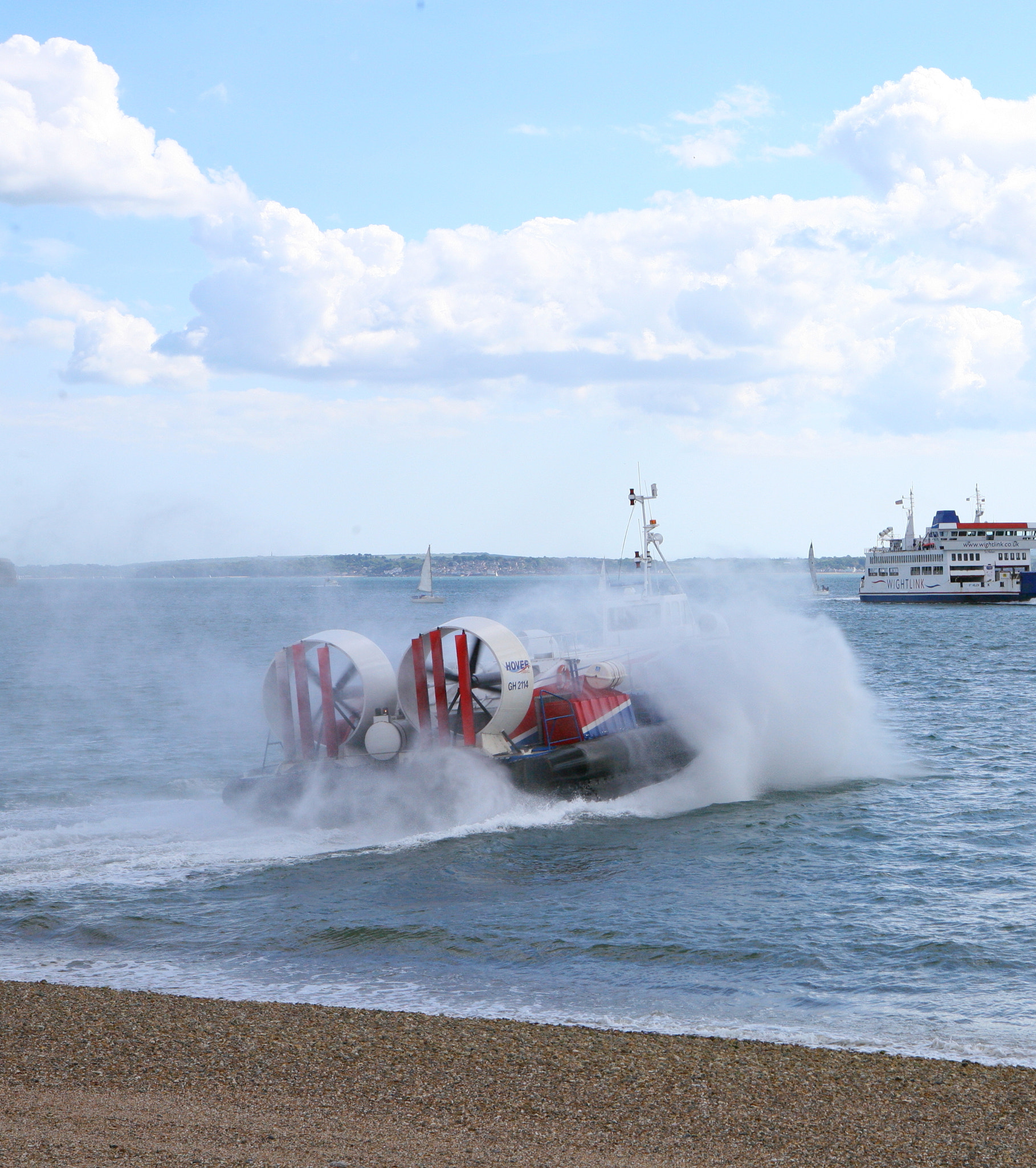 Canon EOS 5D + Canon EF 24-70mm F2.8L USM sample photo. Hovercraft photography
