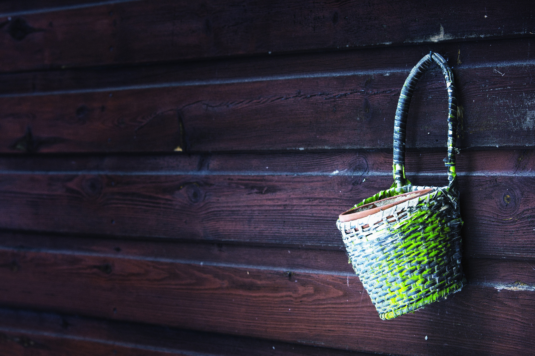 Pentax K-3 + Sigma 70-200mm F2.8 EX DG OS HSM sample photo. Old flower basket photography