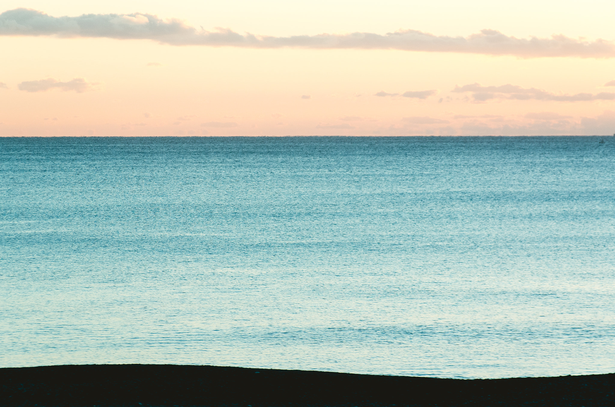 Pentax K-5 IIs sample photo. Sky-sea-ground photography