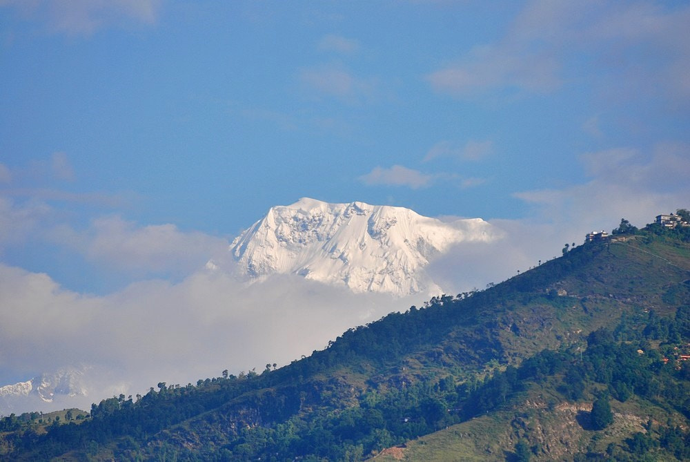 Nikon D80 + Sigma 70-300mm F4-5.6 APO Macro Super II sample photo. Les montagnes de l'himalaya… photography