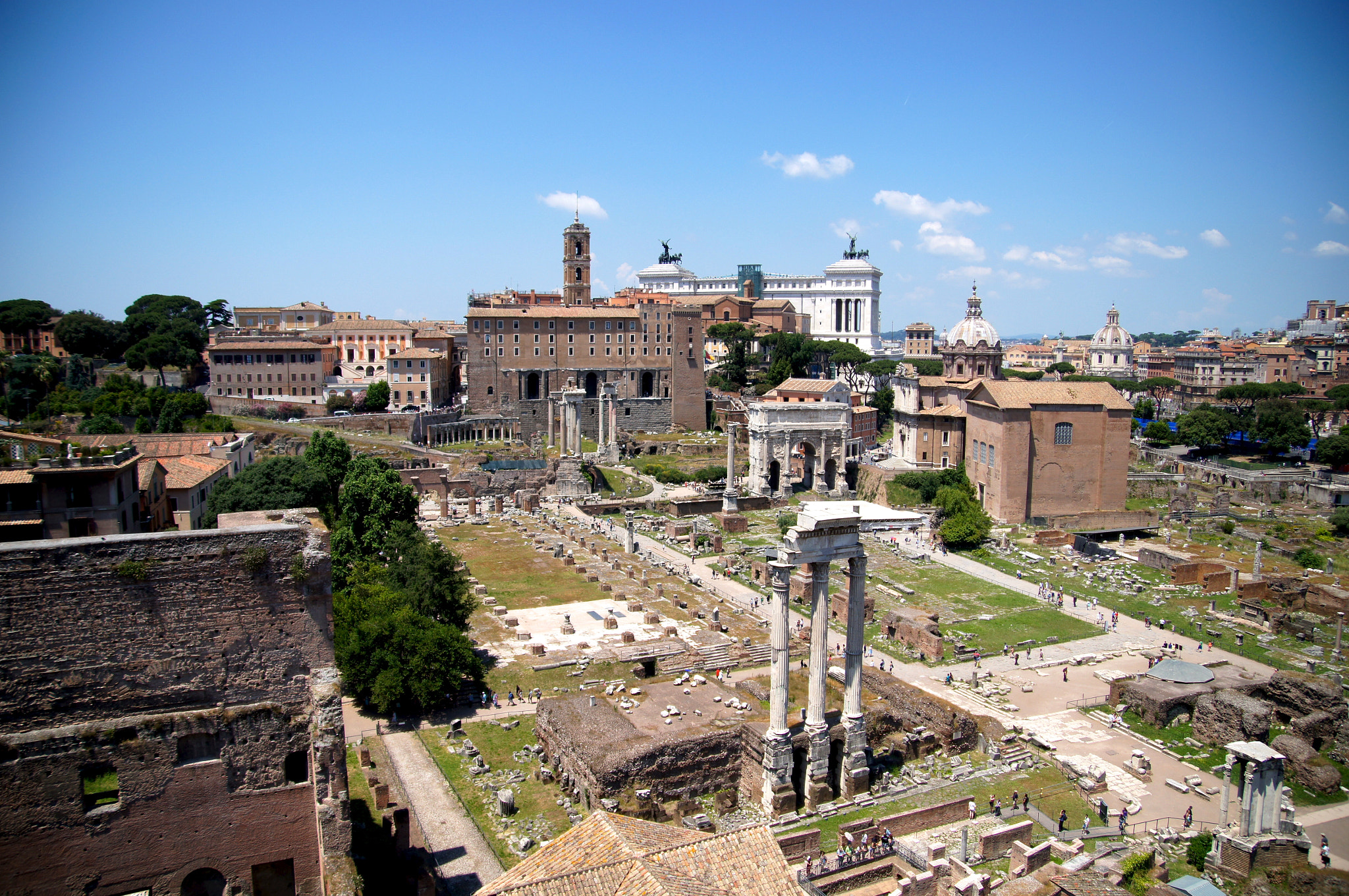 Sony SLT-A35 + Sony DT 16-50mm F2.8 SSM sample photo. Roman forum photography