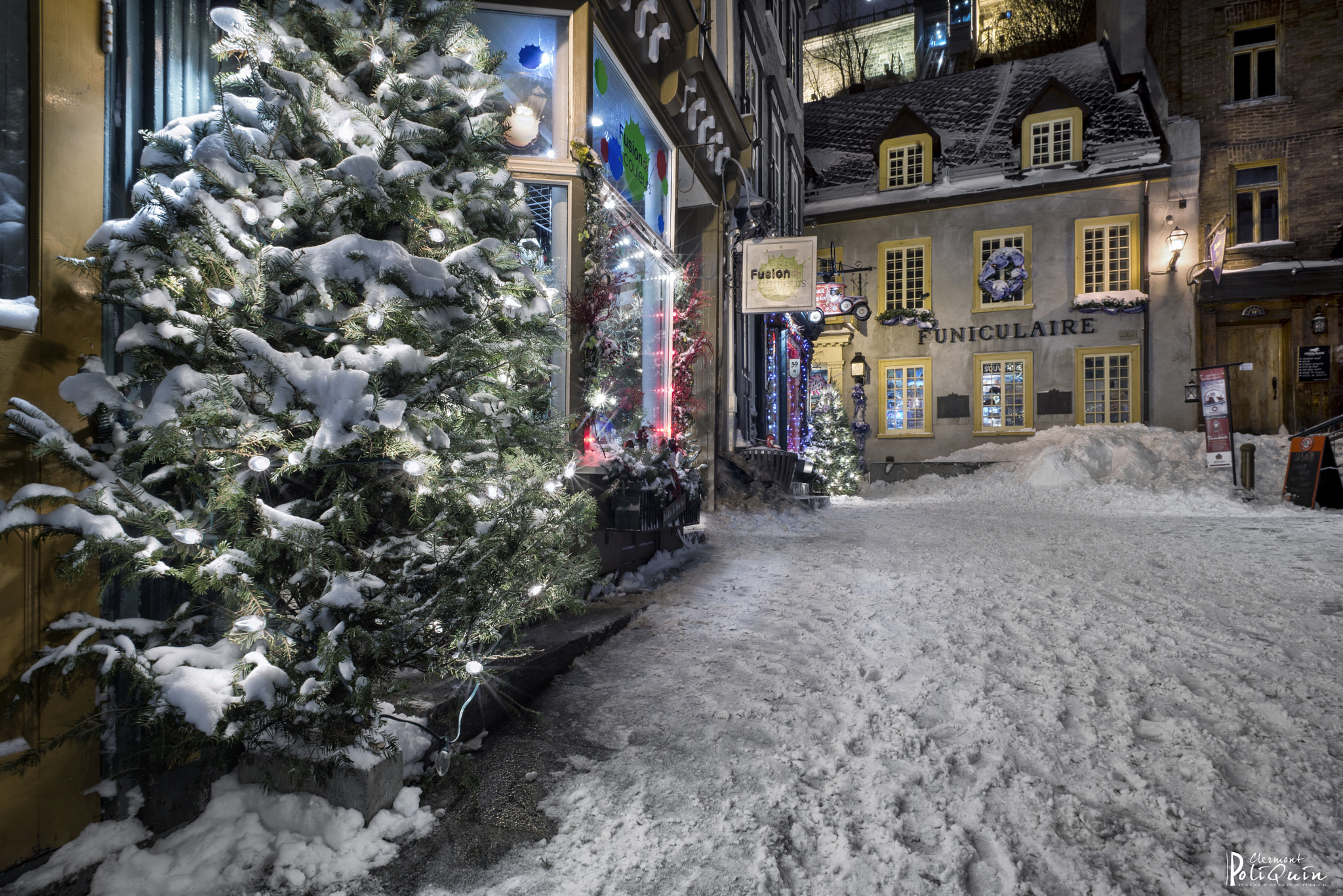 Nikon D600 + Nikon AF Nikkor 20mm F2.8D sample photo. Old quebec, rue sous le fort photography