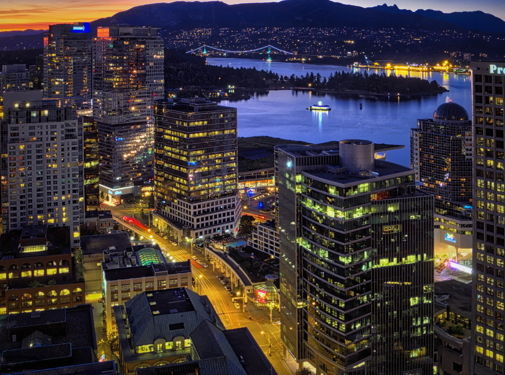 Pentax Q sample photo. Vancouver cityscape photography