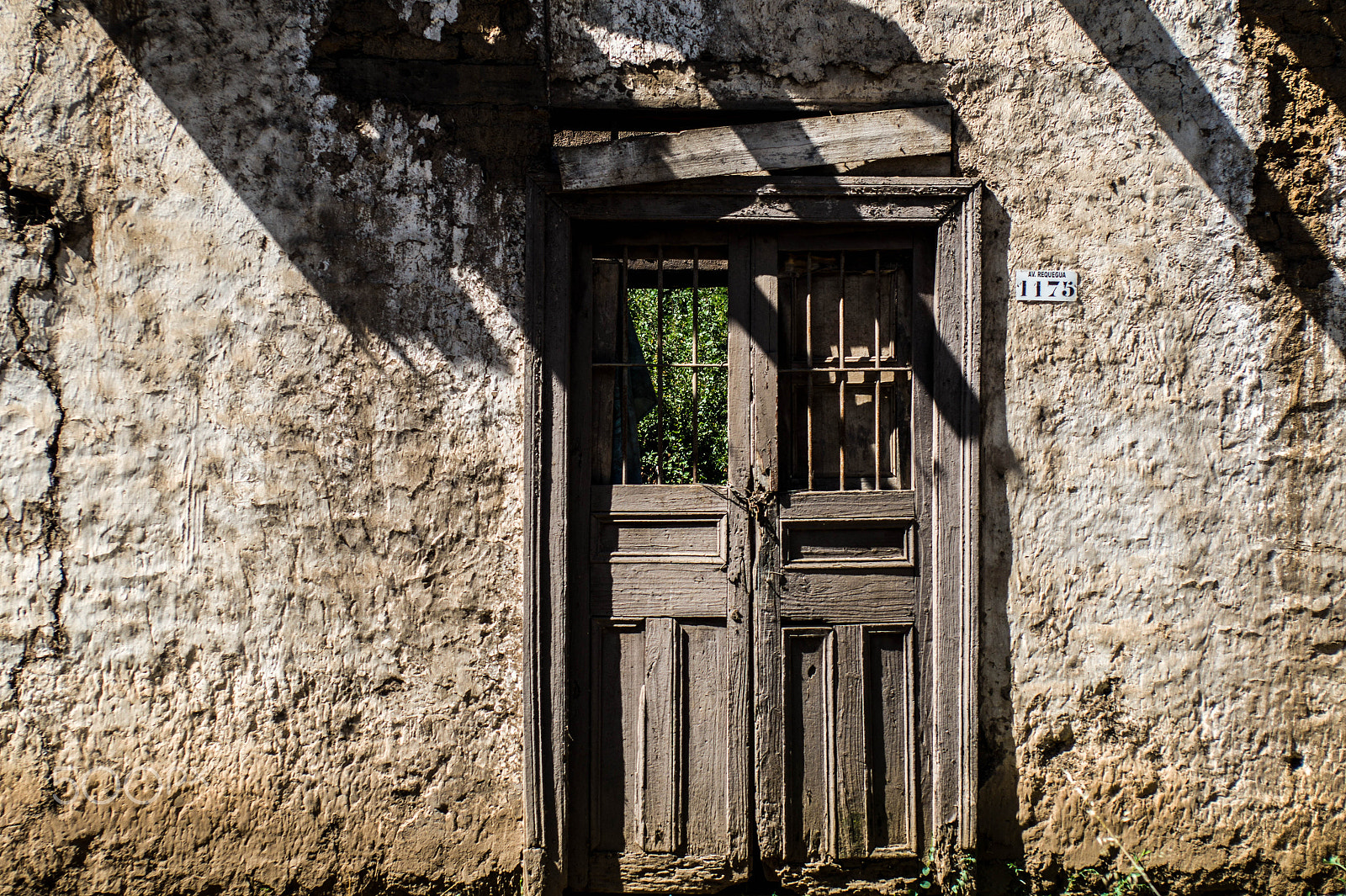 Sony SLT-A58 + Minolta AF 28-85mm F3.5-4.5 sample photo. The door photography