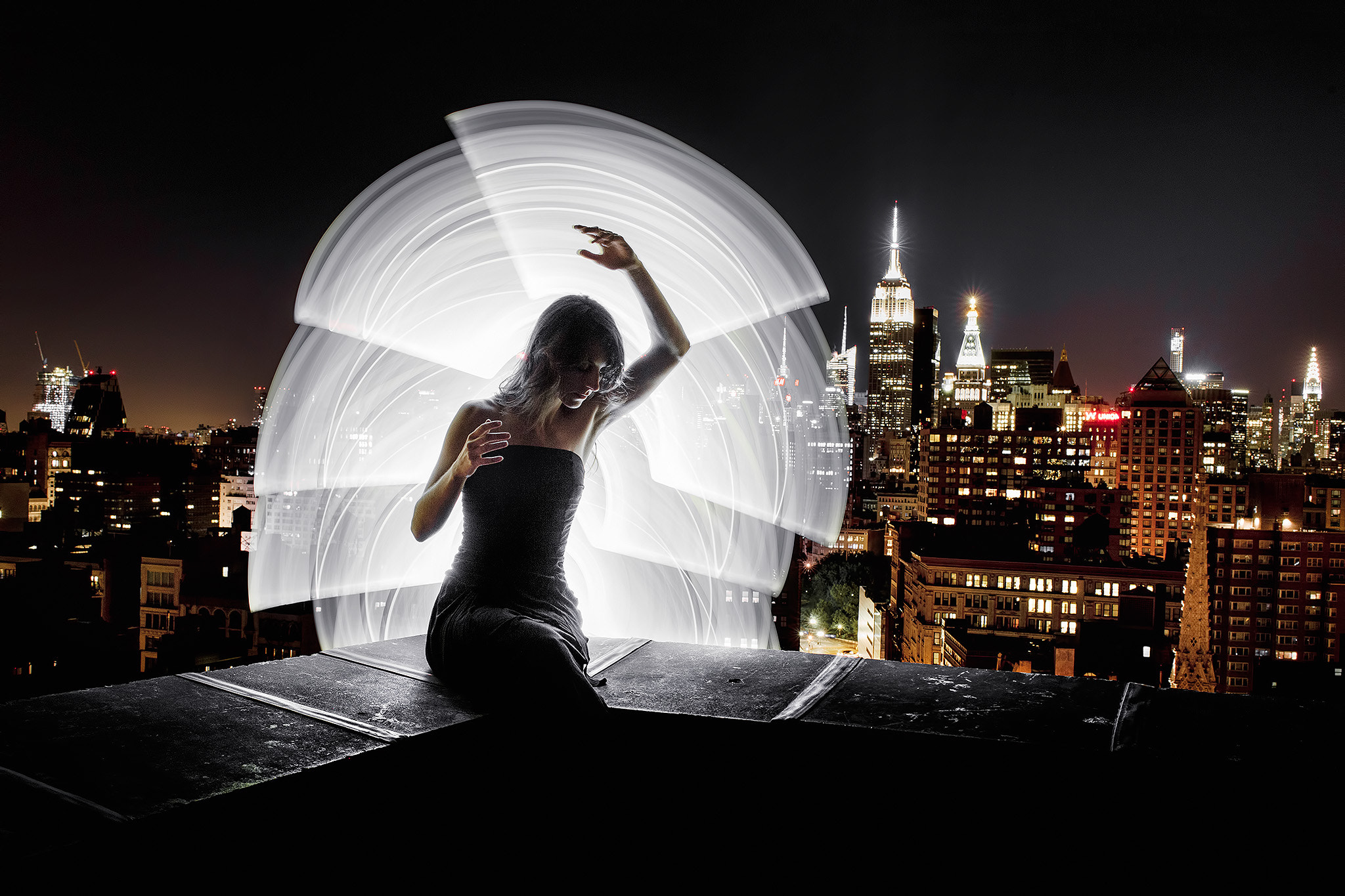 Canon EOS 6D + ZEISS Distagon T* 35mm F2 sample photo. Light-painting in nyc photography