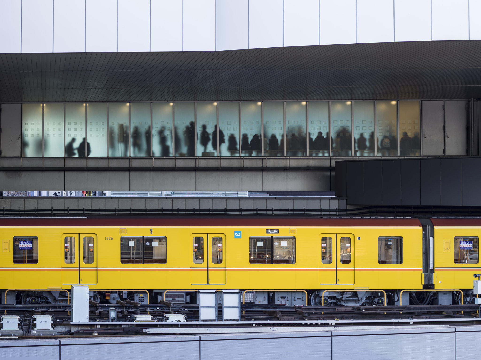 Hasselblad H5D + HC 80 sample photo. Tokyo trains and sillouettes photography