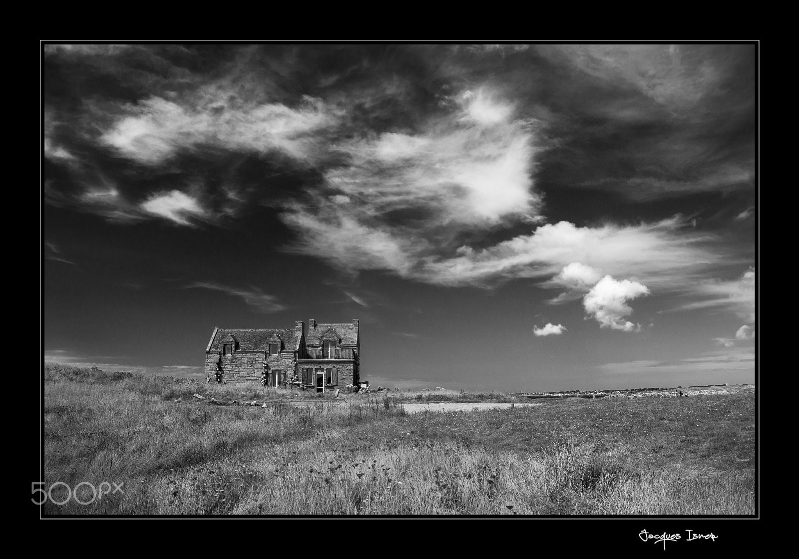 Pentax smc DA 18-55mm F3.5-5.6 AL sample photo. La petite maison dans la prairie photography