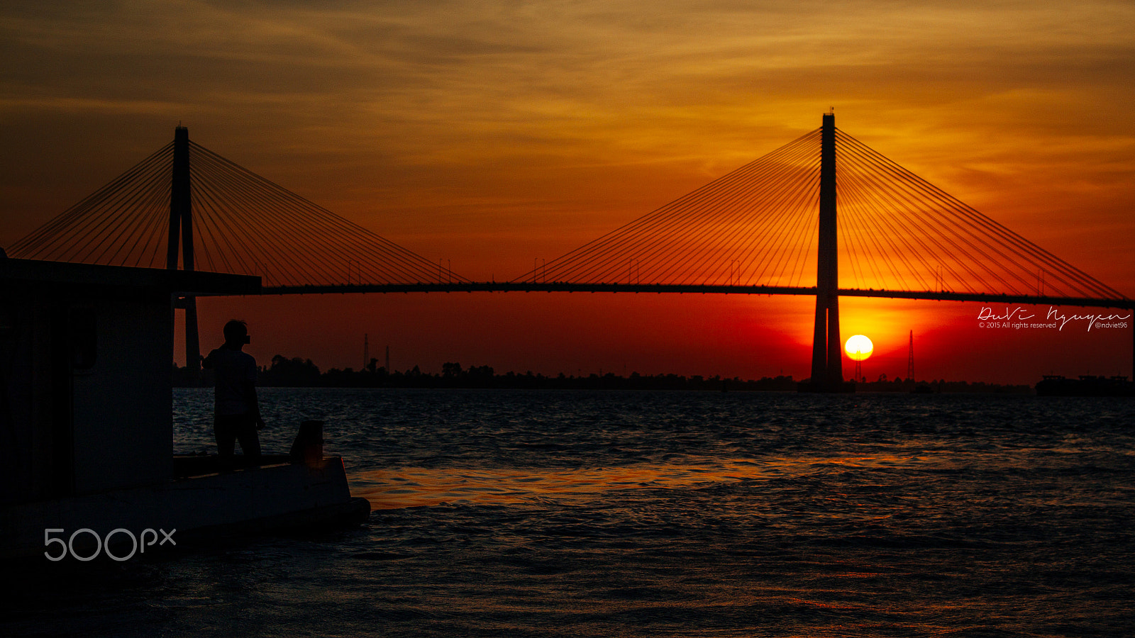 Canon EOS 500D (EOS Rebel T1i / EOS Kiss X3) sample photo. Seen sunset of end year 2015 photography