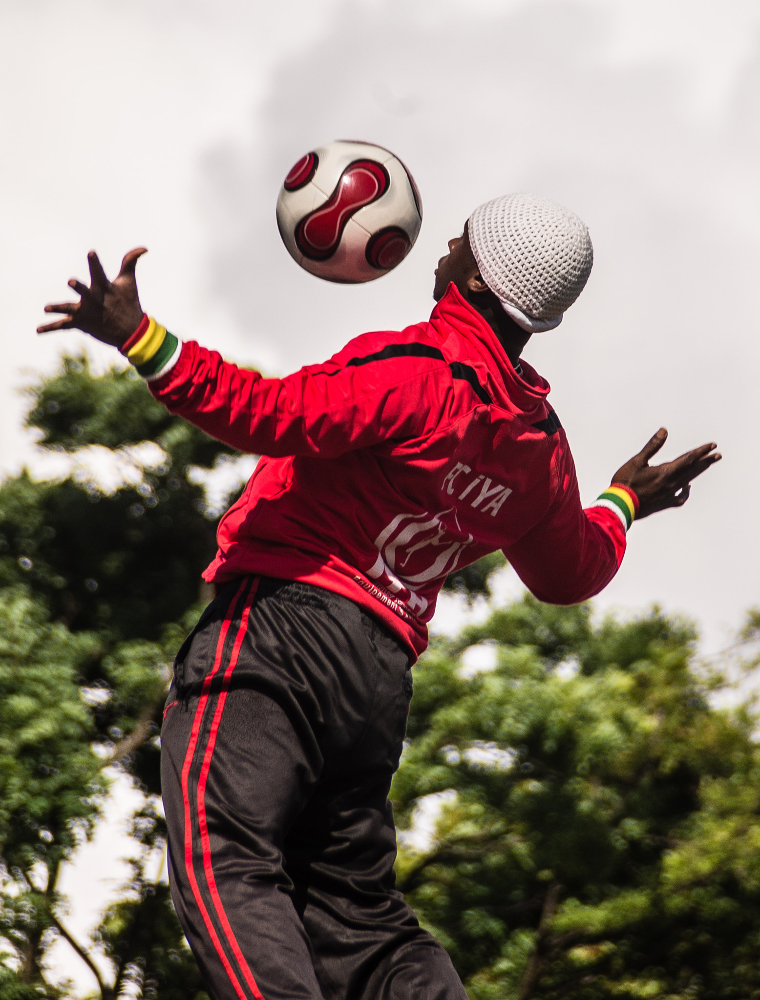 Pentax K-r sample photo. Let's football photography