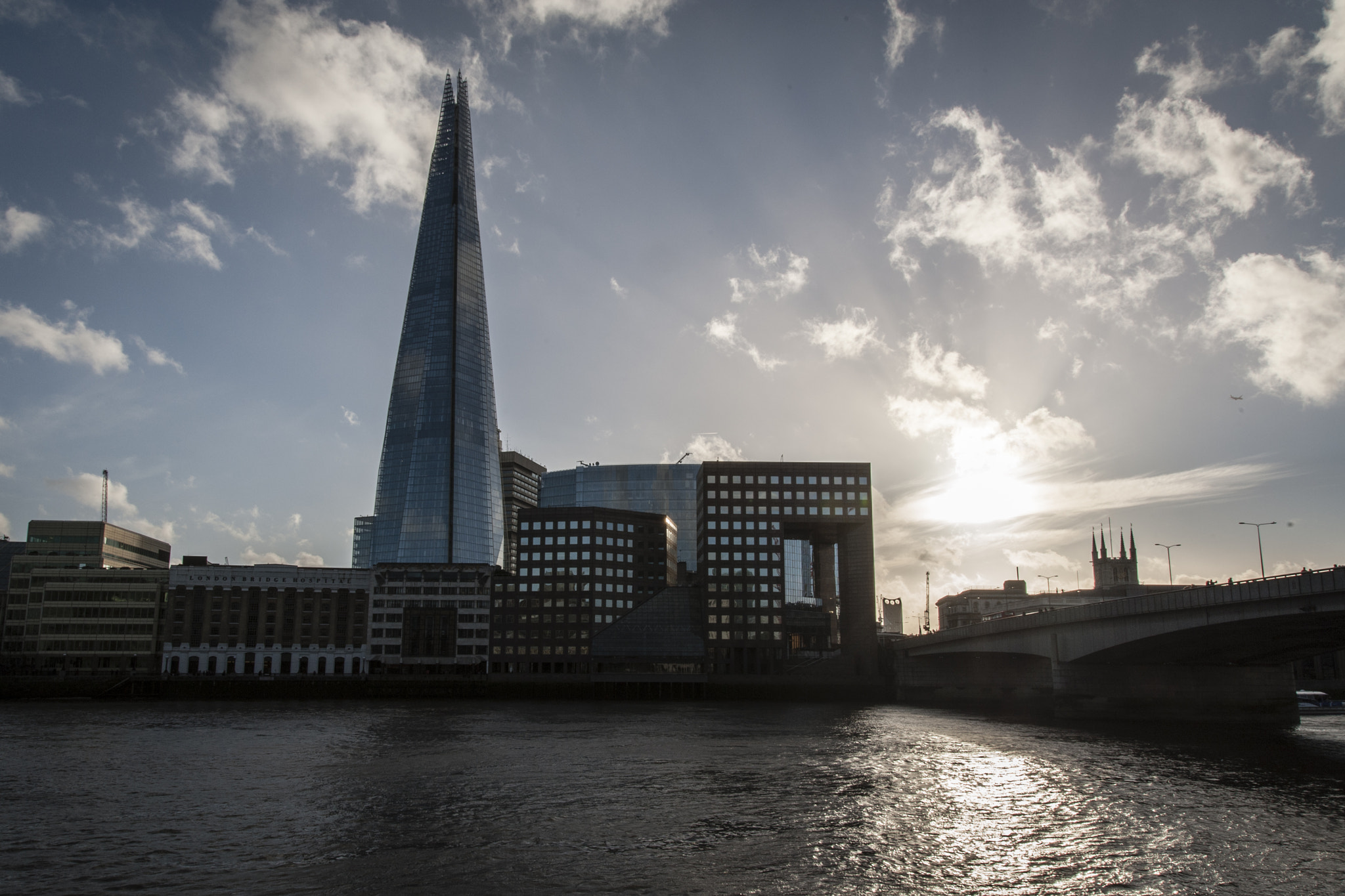 Nikon D700 + Sigma 24-105mm F4 DG OS HSM Art sample photo. The shard photography