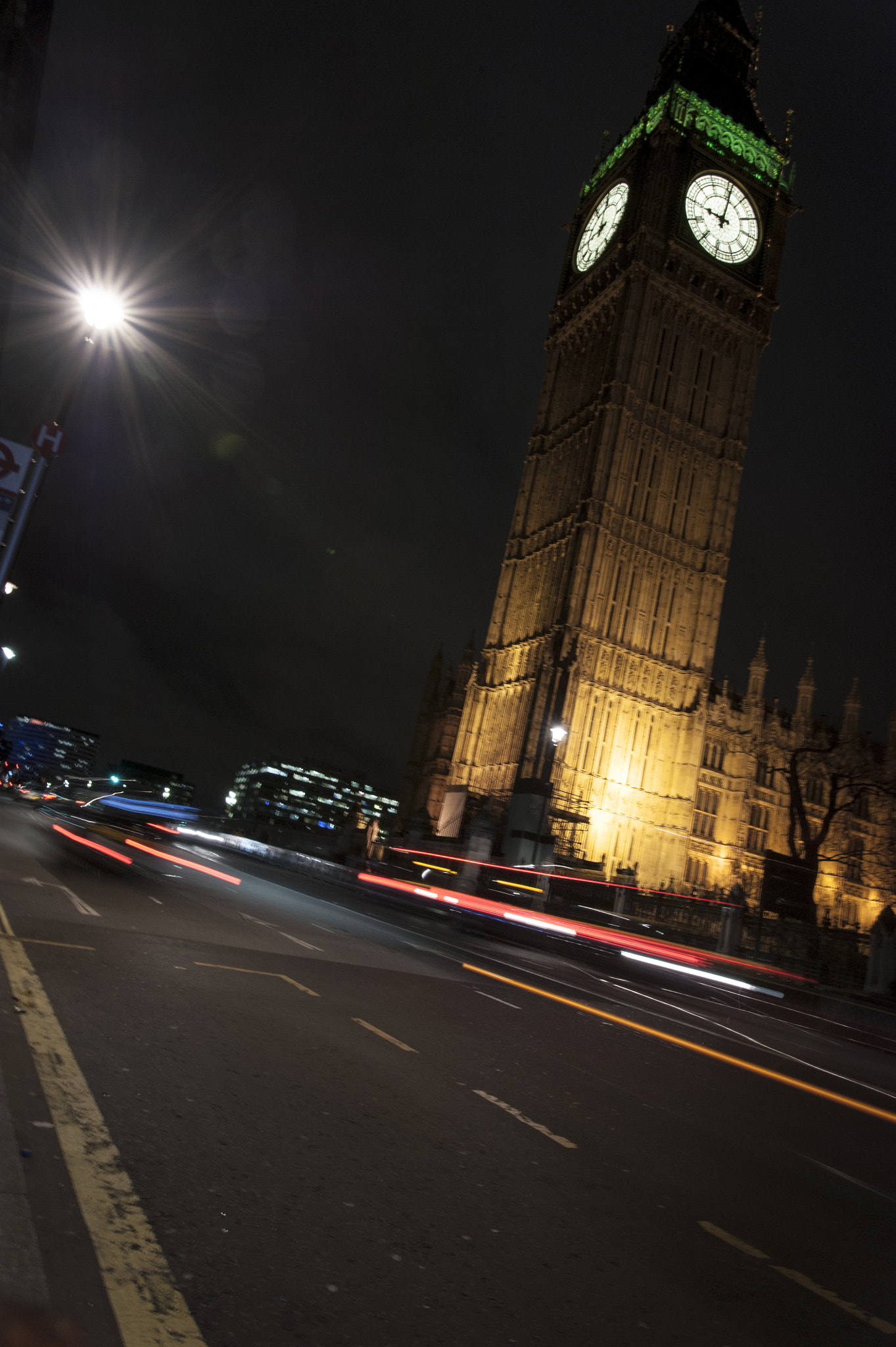 Nikon D700 + Sigma 24-105mm F4 DG OS HSM Art sample photo. Elizabeth tower by night #3 photography