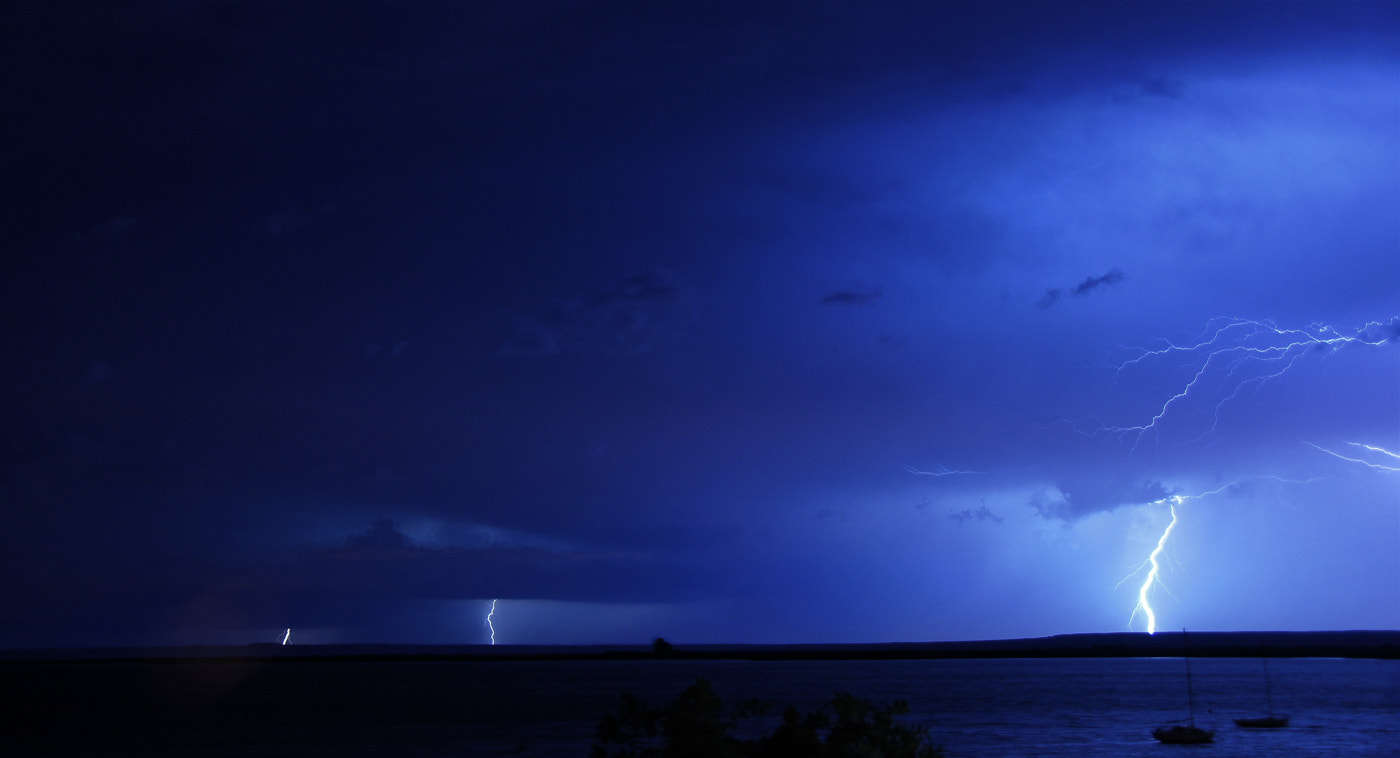 Sony Alpha DSLR-A580 sample photo. A night at the lake photography
