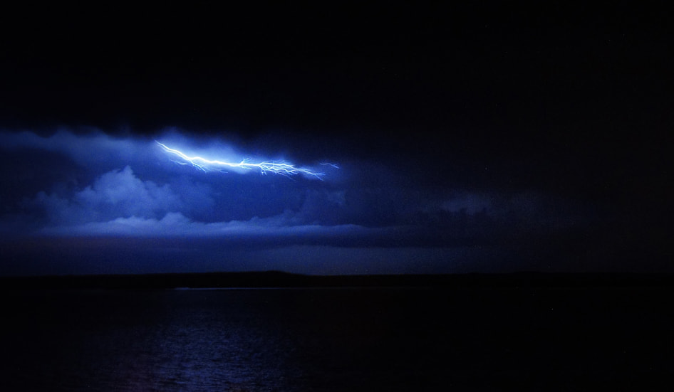 Sony Alpha DSLR-A580 sample photo. A night at the lake photography