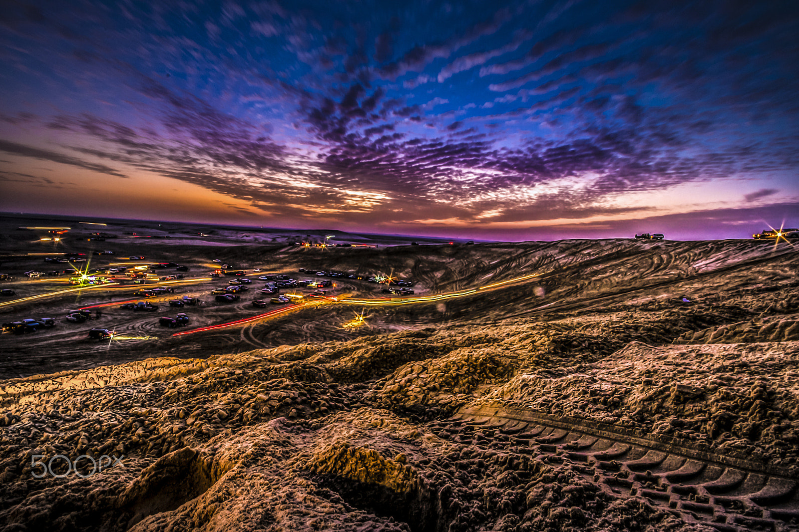 Sigma 10-20mm F4-5.6 EX DC HSM sample photo. Cars on the disert photography